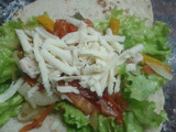 Wraps de pollo al limón con vegetales asados