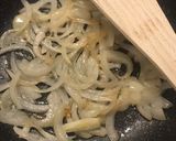 Hagymás rántotta sonkával recept fázis 1 fotója