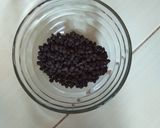 Foto langkah ke 5 dari resep Vanilla chocochips cookies.