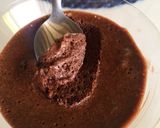 Une image de l'étape 6 de Mousses au chocolat et framboises.