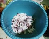 Foto langkah ke 1 dari resep Cah brokoli cumi.