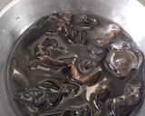 A picture of step 1 of Winter Melon with Glass Noodle.