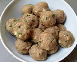 Foto langkah ke 4 dari resep Homemade meatballs.