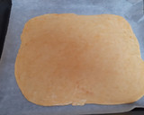 Foto del paso 7 de la receta: Empanada de atún, cebolla, pimiento y huevo