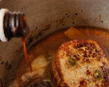 Foto del paso 4 de la receta: Cuete mechado en gravy