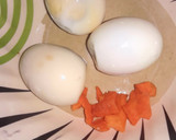 A picture of step 1 of Hatch Deviled Egg Chicks.