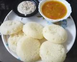 A picture of step 2 of Breakfast Suji idli.