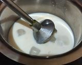 चॉको मिल्क शेक (choco milkshake recipe in marathi) रेसिपी स्टेप 3 फोटो 