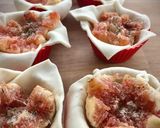 Foto del paso 7 de la receta Hojaldradas de higos con dos tipos de queso