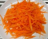 รูปขั้นตอนการทำที่ 1 ของ ส้มตำแครอทกุ้งเสียบ (แบบคลุกเส้น)