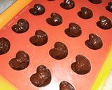 Une image de l'étape 3 de Chocolat coeur caramel 🍫☕.