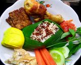 Foto langkah ke 7 dari resep Nasi Tutug Oncom No Minyak (Diet Friendly).