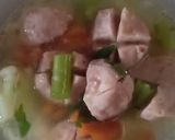 Foto langkah ke 4 dari resep Sayur Sop Bakso.