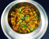 देशी परवल आलू की सब्जी (Desi parwal aloo ki sabzi recipe in Hindi) रेसिपी चरण 7 फोटो