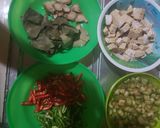 Foto langkah ke 4 dari resep Tunuman Pedo alias Botok Ikan asin.