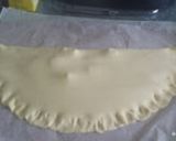 Une image de l'étape 2 de Galette des rois pralinée façon Chausson ou Demi-lune.
