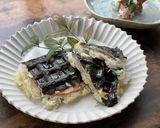 A picture of step 4 of Onigiri Waffle.
