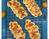 Foto langkah ke 5 dari resep Caterpillar bread.