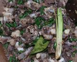 Foto langkah ke 3 dari resep Tumis Sapi cabe hijau.