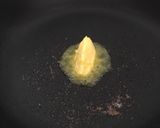 Foto langkah ke 5 dari resep Pancake Pisang Chia Seeds w/ Madu.