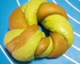Foto langkah ke 6 dari resep Roti Kasur Kukus Moka Pandan.