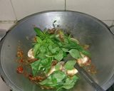Foto langkah ke 4 dari resep Oseng Cumi Sambel Kemangi.