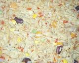 A picture of step 14 of Fried rice with salad.