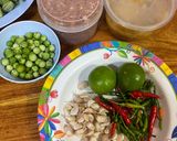 รูปขั้นตอนการทำที่ 1 ของ น้ำพริกกะปิปลาทูทอดผักรวม
