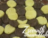 A picture of step 4 of Double Flavoured Butter Custard Cookies.