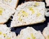Foto del paso 1 de la receta: Bruschetta de salmón rosado