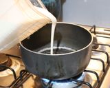 Foto del paso 2 de la receta: Panna cotta con coulis de jamaica