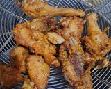 Foto langkah ke 2 dari resep Ayam Goreng Bawang Putih Khas Batam.