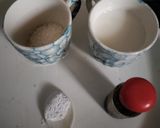 A picture of step 1 of Oreo biscuit cake.