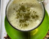 A picture of step 2 of Matcha banana honey smoothie.