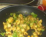 A picture of step 3 of Aloo bonda.