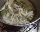 A picture of step 6 of Lehsan tarka curry.