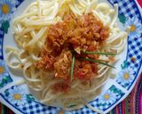 Foto del paso 5 de la receta: Atún entomatado con fideos
