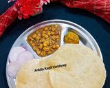 A picture of step 7 of Chole Bhature.