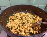 A picture of step 3 of Methi paneer mini parata.