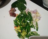 Foto langkah ke 1 dari resep Tumis Labu Siam Teri.