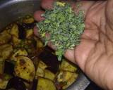 Brinjal-Green Pigeon Peas (Tuvar Dana) ki Sabji recipe step 6 photo
