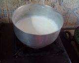 A picture of step 1 of Yammy milk dessert.