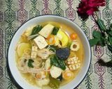 Foto langkah ke 4 dari resep Tom Yum Aneka Bakso Ikan.