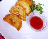 A picture of step 7 of Chicken Alu samosa.