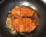 A picture of step 6 of Pork Cutlet with Eggs (Katsu-don).