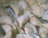Foto del paso 5 de la receta: Pasta casera rellena de mozzarella y jamón (masa economica)