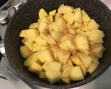 Une image de l'étape 3 de Purée aux deux pommes de terre, curcuma, ail et persil.