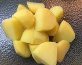 Foto langkah ke 2 dari resep Perkedel kornet 3 bahan (dengan tips supaya tidak hancur).