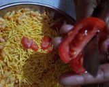 A picture of step 2 of Bombay street bhel.