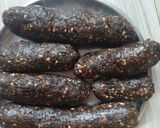 ખજૂર રોલ (Khajoor Roll Recipe In Gujarati) રેસીપી સ્ટેપ3ફોટો